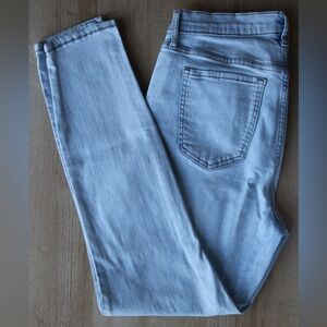 Banana Republic Light Acid Wash Style -Curvy High Rise Skinny Jeans